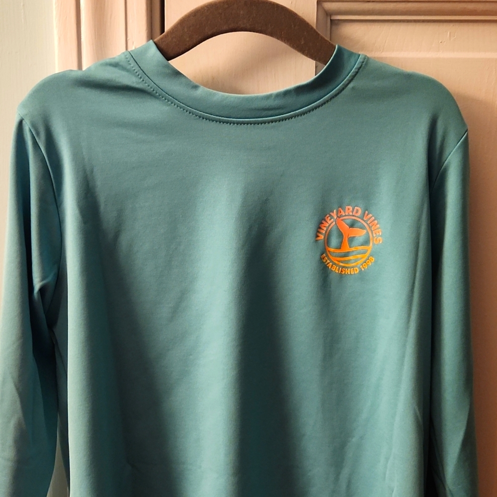 NWT Vineyard Vines Graphic Harbor Tee Whale Tail